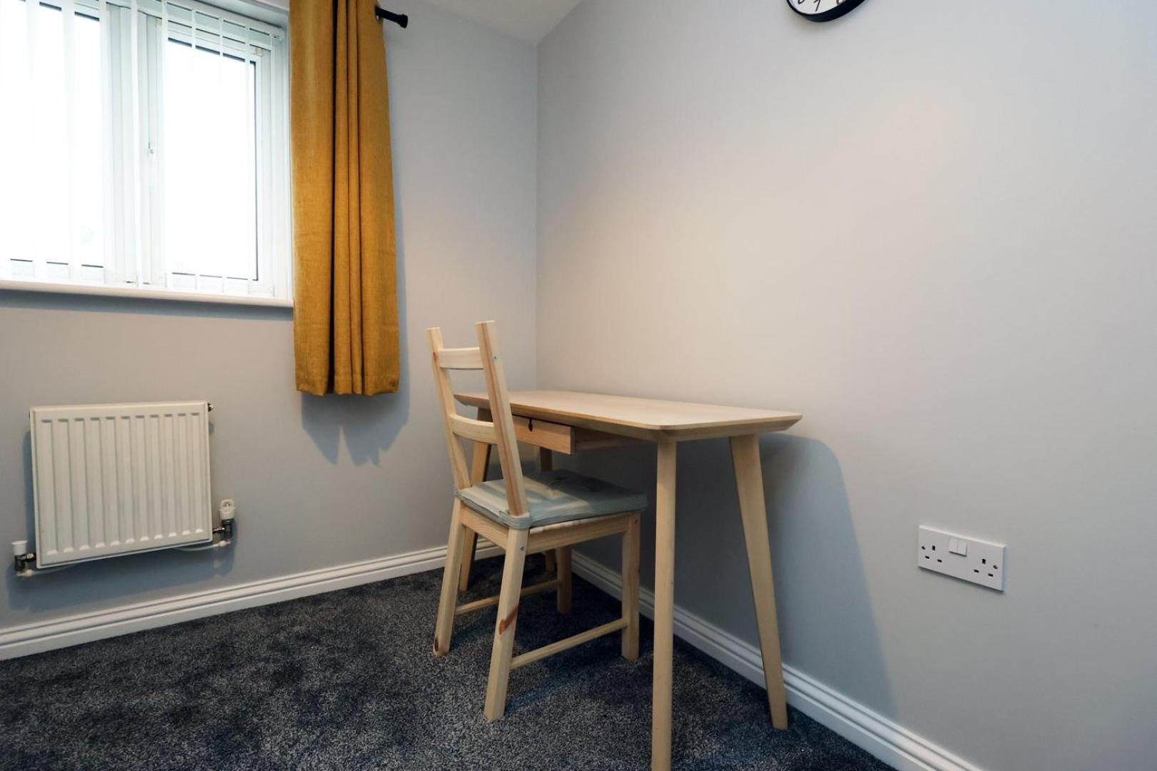 Relaxing 2-Bed Coastal Escape In Port Talbot Exterior foto